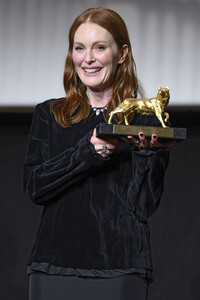 21.10.2026<br>Lifetime Achievement Award für Julianne Moore, Internationales