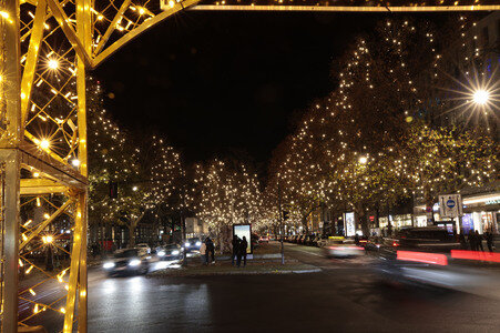 Weihnachtsbeleuchtung am Kudamm 2025 in Berlin