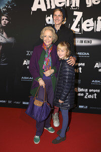 Filmpremiere 'Allein gegen die Zeit' in Berlin