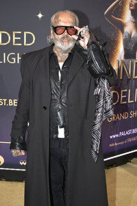 Weltpremiere der 'Blinded by Delight' Grand Show 2025 in Berlin