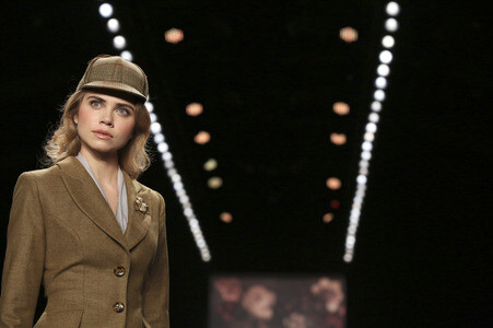 Lena Hoschek Fashion Show auf der Mercedes-Benz Week Autumn/Winter 2016 in Berlin