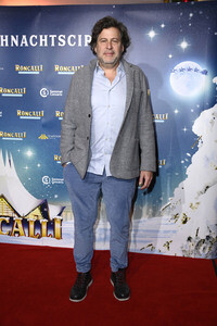 Premiere des 21. Original Roncalli Weihnachtscircus 2025 in Berlin