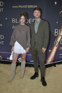 Weltpremiere der 'Blinded by Delight' Grand Show 2025 in Berlin