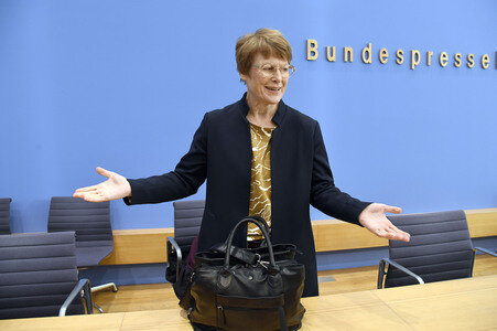 Bundespressekonferenz 'Vorstellung des Jahresgutachtens 2025/26' in Berlin