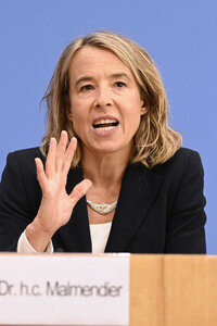 Bundespressekonferenz 'Vorstellung des Jahresgutachtens 2025/26' in Berlin