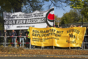 Demos an geplantem Flüchtlingsheim, Berlin