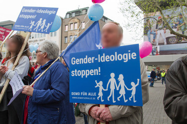 Bildungsplan-Demos in Stuttgart