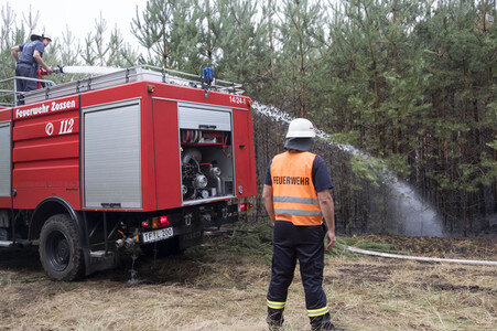 Waldbrandbekämpfung bei Treuenbrietzen