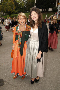 Regines Damenwiesn beim Oktoberfest 2025 in München