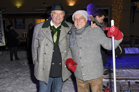 Angermaier Jubiläums Eisstock-WM in Tracht 2017 in München