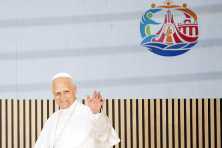 Papst Leo XIV. besucht das Cedia 24 Horas in Madrid
