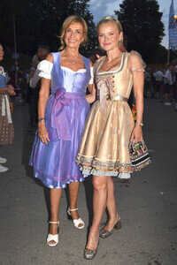 Almauftrieb beim Oktoberfest 2025 in München