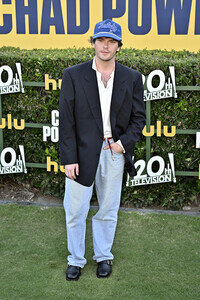 Serienpremiere 'Chad Powers' in Pasadena