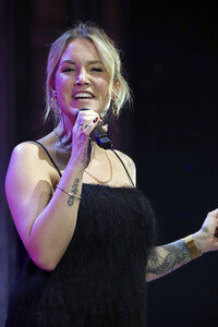 Schlagerwahn auf der Reeperbahn in Hamburg