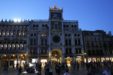 Uhrturm / Torre dell'Orologio