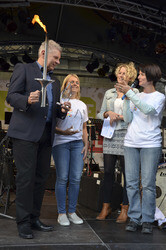 Dieter Reiter mit Fakel