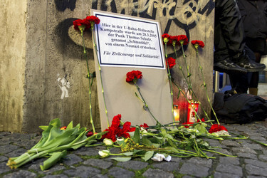 Gedenkkundgebung für Punker Thomas 'Schmuddel' Schulz, Dortmund