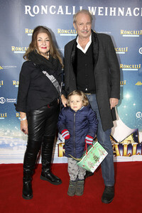 Premiere des 21. Original Roncalli Weihnachtscircus 2025 in Berlin