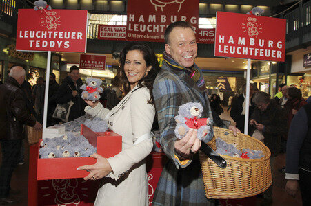 22. Charity Teddybären Verkauf in Hamburg