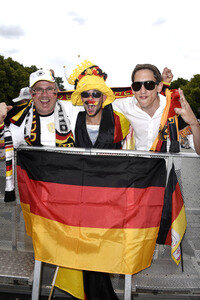 Fans beim UEFA-Fußball-Europameisterschaft 2016 Spiel Deutschland gegen Polen in Berlin