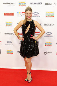 Goldene Bild der Frau 2025 in Hamburg