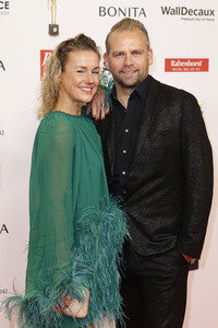 Goldene Bild der Frau 2025 in Hamburg