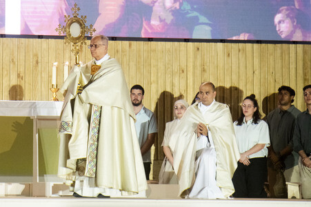 Papst Leo XIV. bei einer Gebetswache in Madrid