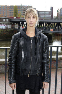 Fototermin 'Frau ohne Namen' in Hamburg