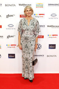 Goldene Bild der Frau 2025 in Hamburg