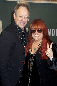 Autogrammstunde mit Wynonna Judd in New York