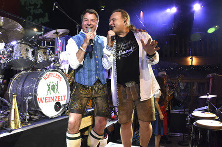 Kufflers Weinzelt auf dem Oktoberfest in München