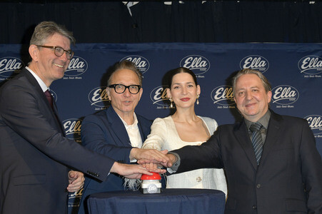 Fototermin zum Sendestart von Ella Radio in Berlin