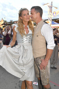 Almauftrieb beim Oktoberfest 2025 in München