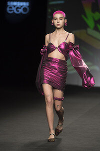 Cherry Massia Fashion Show auf der Mercedes-Benz Fashion Week Madrid Herbst/Winter 2019