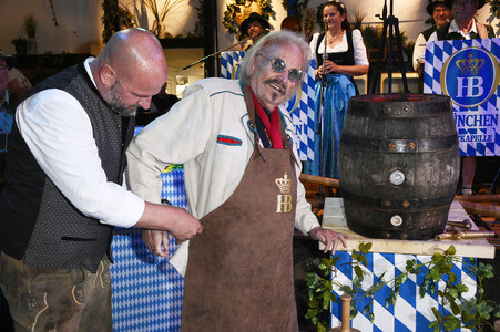 Wiesn Anstich 2026 im Hofbräu Berlin