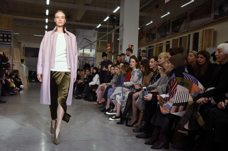 Perret Schaad Fashion Show auf der Mercedes-Benz Fashion Week Autumn/Winter 2016 in Berlin