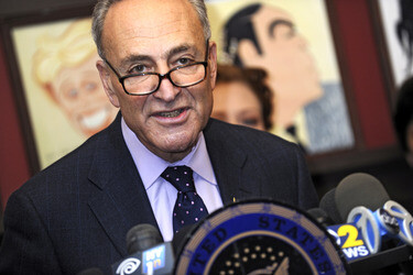 U.S. Senator Charles E. Schumer Berkanntgabe, New York