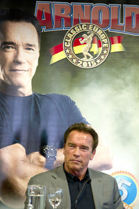 Arnold Schwarzenegger Pressekonferenz in Madrid
