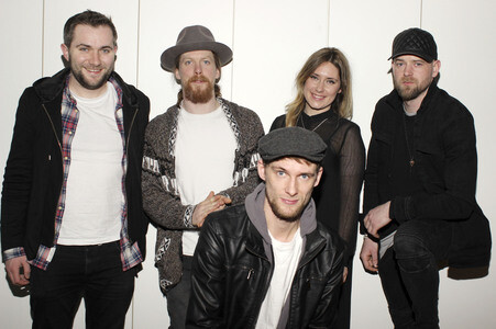 Walking on Cars bei Radio Hamburg