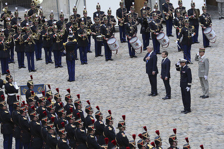 Präsident Macron und Präsident Trump am Les Invalides in Paris