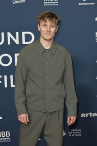 Festival Opening und Filmpremiere 'Sentimental Value', Around the World in 14 Films Weltkinofestival 2025 in Berlin