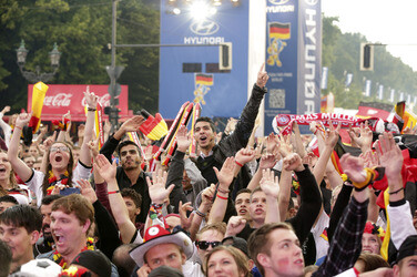 WM-Fanmeile beim Spiel Deutschland gegen USA, Berlin