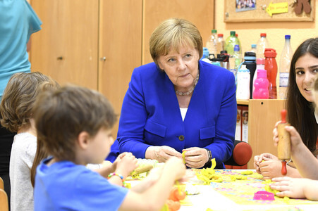Angela Merkel besucht Caritas Zentrum in Köln