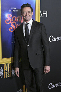 Closing Ceremony und Filmpremiere 'Song Sung Blue', AFI Fest 2025 in Los Angeles