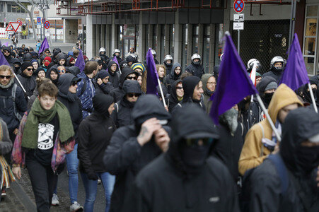 Demonstrationen gegen den AfD Bundesparteitag in Köln