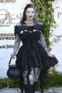 Filmpremiere 'Practical Magic 2 - Zauberhafte Schwestern' in Los Angeles