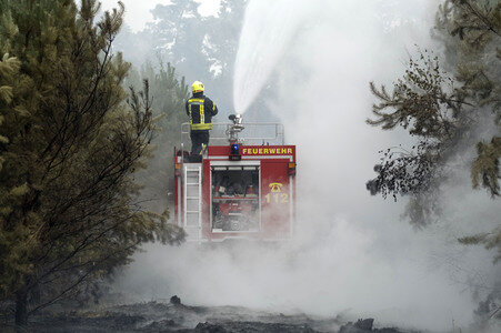 Waldbrandbekämpfung bei Treuenbrietzen