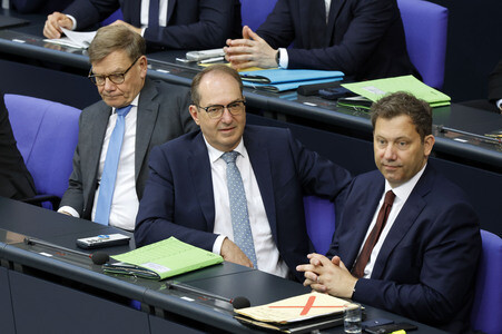 83. Sitzung des Deutschen Bundestages in Berlin