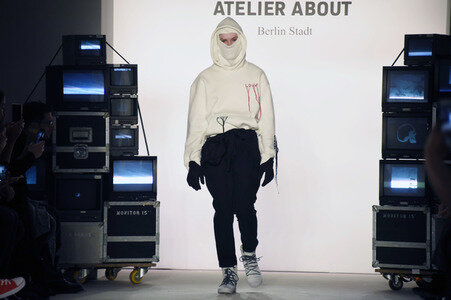 Atelier About Fashion Show auf der Mercedes-Benz Fashion Week Berlin Autumn/Winter 2017