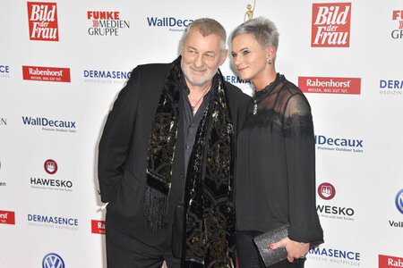 Goldene Bild der Frau 2018 in Hamburg